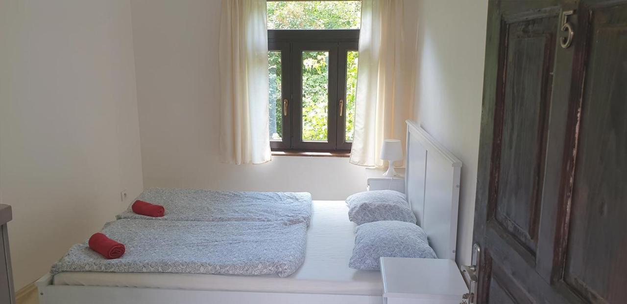 Penzion A Restaurace U Baby Subrovy Hotel Kokorin Ngoại thất bức ảnh